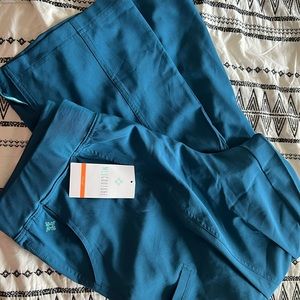 Women’s scrub pants